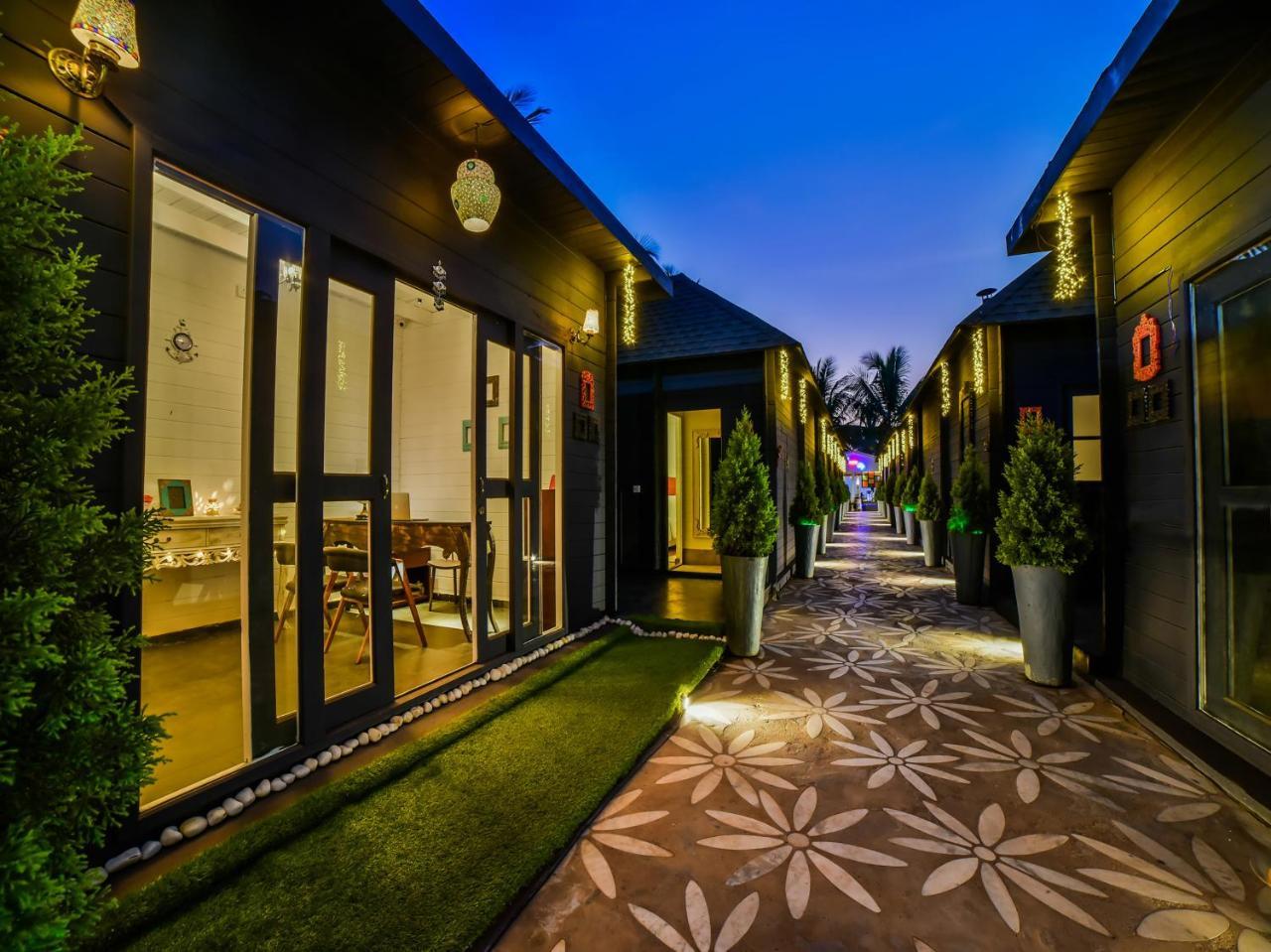 Casa Playa Comforts Vagator Bagian luar foto